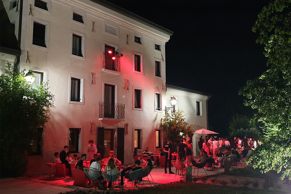 placeholder image-sq